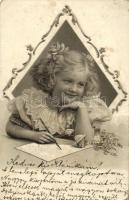 19 db RÉGI üdvözlőlap, sok gyermek motívumú lap, vegyes minőségű, benne néhány litho és dombornyomot...