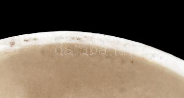 Kis dandyk, német porcelán szobor, kézzel festett, jelzett, apró kopásnyomokkal, m: 15,5 cm