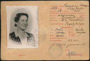 1938-44 Légoltalmi igazolvány, 2db ebből az egyik arcképes nő részére kiállítva