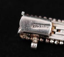 Ezüst(Ag) karkötő gyöngykör szegélydíszítítéssel, jelzett, biztonsági kapoccsal, h: 20 cm, 16,2 g /
...