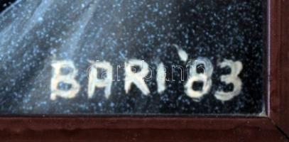 Bari Árpád (1953-): Lenni vagy nem lenni. Olaj, farost, jelzett, keretben 40×21 cm