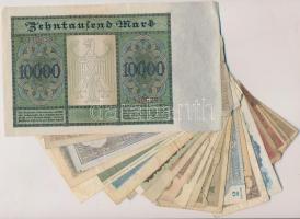 30db vegyes külföldi bankjegy, közte román, német, jugoszláv bankjegyek T:vegyes
30pcs of mixed bank...