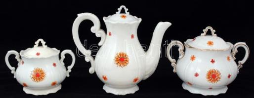 Virágmintás Zsolnay porcelán kávés-teáskészlet, hiányos: 6 db kis csésze, d: 7,5 cm; 4 db nagy csész...