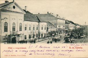 Sátoraljaújhely mit Komitatsgebaude