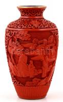 Kínai vörös lakkfaragásos váza keleti motívumokkal, fém, zománcozott belsővel, jelzés nélkül, m: 16,5 cm /  Chinese red lacquerware vase, with oriental motifs on it, metal, with enamel inside, without mark, h: 16,5 cm