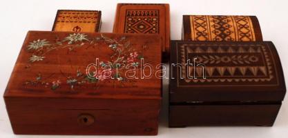 5 db faragással gazdagon díszített, dekoratív fa doboz, ebből 2 db orosz cigarettatárca, különböző m...