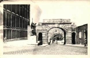 12 db főként RÉGI magyar városképes lap / 12 old Hungarian postcard, 'Weinstock'