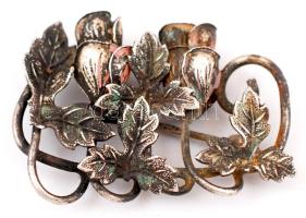 Ezüst(Ag) virágos kitűző, jelzés nélkül, 6 g / Silver brooch, 6 g