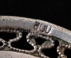 Geometrikus formájú ezüst(Ag) kitűző, jelzett, 6 g /
Silver brooch, 6 g