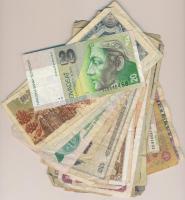 30db vegyes magyar és külföldi bankjegy, közte csehszlovák, jugoszláv bankjegyek T:vegyes 30pcs of mixed banknotes, with Hungarian, Czechoslovakia, Yugoslavian banknotes C:mixed
