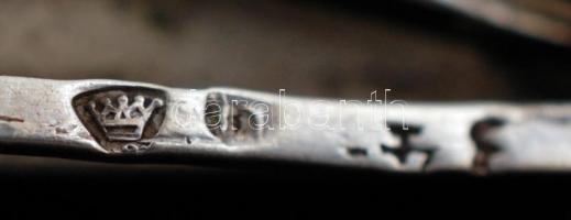 Zománccal díszített ezüst(Ag) nyakkendőtű, jelzett, br: 3,3 g