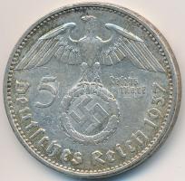 Német 3. Birodalom 1937A 5M Ag "Hindenburg" T:2-
German Third Reich 1937A 5 Marks Ag &quot...