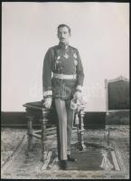 cca 1918 III. Borisz (1894-1943), az Egyesítő (teljes nevén: Szász-Coburg-Gotha-Koháry Boris Klemens Robert Maria Pius Ludwig Stanislaus Xaver)bolgár cár fényképe egyenruhában kitüntetésekkel, 18x13cm