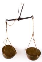 Kétkaros kézi mérleg