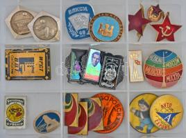 Szovjetunió ~1960-1980. 21db vegyes jelvény, közte sérültek is T:vegyes Soviet Union ~1960-1980. 12pcs of mixed badges, with damaged pcs also C:mixed