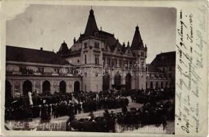 Temesvár, vasútállomás, a dal ünnepélyről / railway station, song festival, photo (EK)