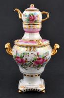 Dísz porcelánszamovár rózsás díszítéssel, aranyozással, tetején apró teáskannával, kézzel festett, a...