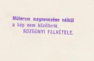 cca 1940 Raffay Blanka, Goll Bea színésznők csajos kukoricás partija a színházi öltözőben, Rozgonyi ...