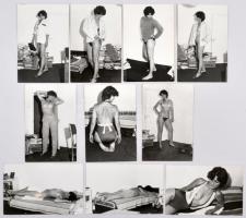 cca 1970 Vadi új lakásban, 10 db finoman erotikus fotó, 14x9 cm / cca 1970 10 erotic photos, 14x9 cm