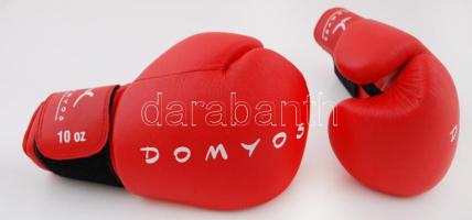 Domyos márkájú thai box kesztyű pár, 10-es méret, saját csomagolásában