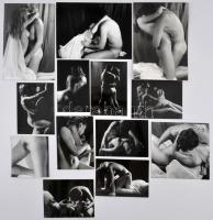 cca 1975 Titkos találka forró hangulata, 13 db finoman erotikus fotó, 13x18 cm és 9x9 cm közötti méretek / cca 1975 13 erotic photos, 9x9-13x18 cm