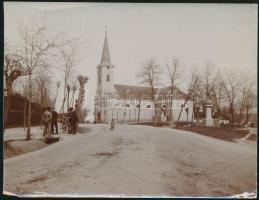 cca 1910 Ógyalla, katolikus templom és a falu Fő utcája, feliratozva, 9x12 cm