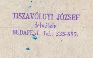 cca 1950 Tiszavölgyi József trükk felvétele, hármas önarckép (nyitott zárszerkezet, három vakuvillan...