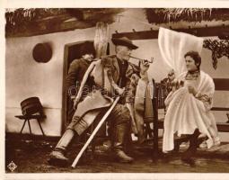 Puszta élet, Fontos határozat, magyar népviselet / Hungarian folklore