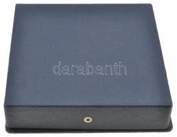 1985. "Kick-box Karate Világbajnokság Budapest 1985.XI.16-17." Br emlékérem eredeti tokban...