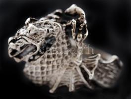 Sárkányt ábrázoló ezüst gyűrű / Silver ring showing dragon 8g