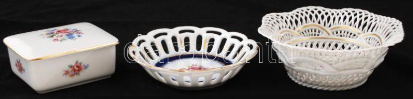 Vegyes porcelán tétel: Virágmintás tálkák(2 db), kis ékszertartó dobozka, matricásak, jelzettek, hibátlanok, d: 12 és 12,5 cm, 9x8x4 cm