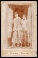 cca 1900 Dés, Vasbolt 16x9 cm