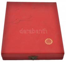 ~1980. " KIOSZ (Kisiparosok Országos Szervezete) - Kiváló Kisipari Munkabrigád Tagja" Br p...