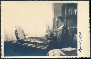 1912 Budapesti cimbalmos, privát fotólap, 9x14 cm