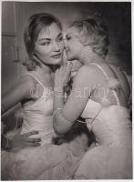 cca 1960 Kotnyek Antal (1921-1990) képriportja balett táncosokról, 6 db jelzés nélküli fotó a szerző...