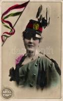 Éljen a Nemzeti Hadsereg! / WWI Hungarian military propaganda, woman soldier (EK)