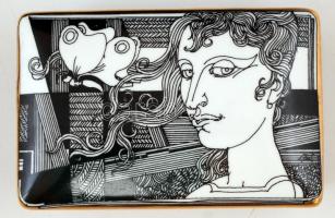 Hollóházi Szász Endre tervezte porcelán doboz, matricás, jelzett, hibátlan, 13,5×8,5 cm