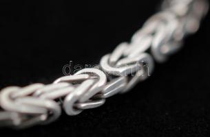 Fonott ezüst(Ag) karkötő, jelzett, 7 g