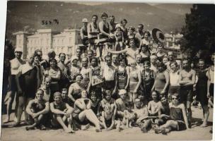 Abbazia, Üdülők, Foto Mayer / spa guests, photo (ferdén vágva / slant cut)