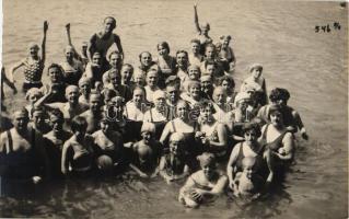 Abbazia, Fürdőzők, Foto Mayer / bathers, photo (ferdén vágva / slant cut)