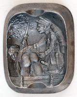 cca 1914-1940 Katona dolog, erotikus antik hamutál,alumínium, jelzés nélkül, 10x8 cm