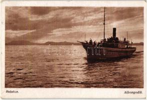 Balaton, alkonyodik, hajó