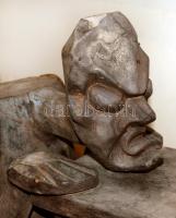 Afrikai motívumos dekoratív, fából készült CD/DVD-állvány, m: 116 cm