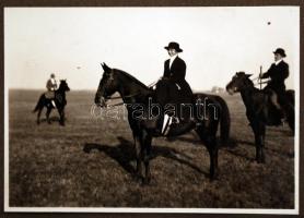 cca 1930 Úri vadászat korabeli fotók kartonra ragasztva, 14db, 8x6cm