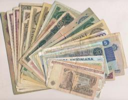30db-os vegyes magyar és külföldi bankjegy tétel T:vegyes 30pcs of various banknotes C:mixed