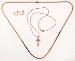 Bizsu nyaklánc (2db), és egy pár fülbevaló, összesen: 3 db