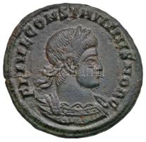 Római Birodalom / Siscia / II. Constantius 334-335. AE3 Cu (2,52g) T:2,2- Roman Empire / Siscia / Constantius II 334-335. AE3 Cu "FL IVL CONSTANTIVS NOB C / GLOR-IA EXEC-ITVS - .ASIS." (2,52g) C:XF,VF RIC VII 237.