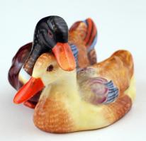 Herendi kacsapár, kézzel festett, jelzett, restaurált, h:9 cm