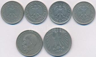 NSZK 1961-1981. 1M (4xklf) + 1970J 2M + 1976F 5M T:2,2-
FRG 1961-1981. 1 Mark (4xdiff) + 1970J 2 Ma...