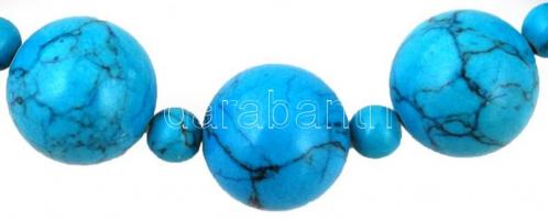 Dekoratív női nyaklánc türkiz gyöngyökkel, újszerű állapotban, 40cm